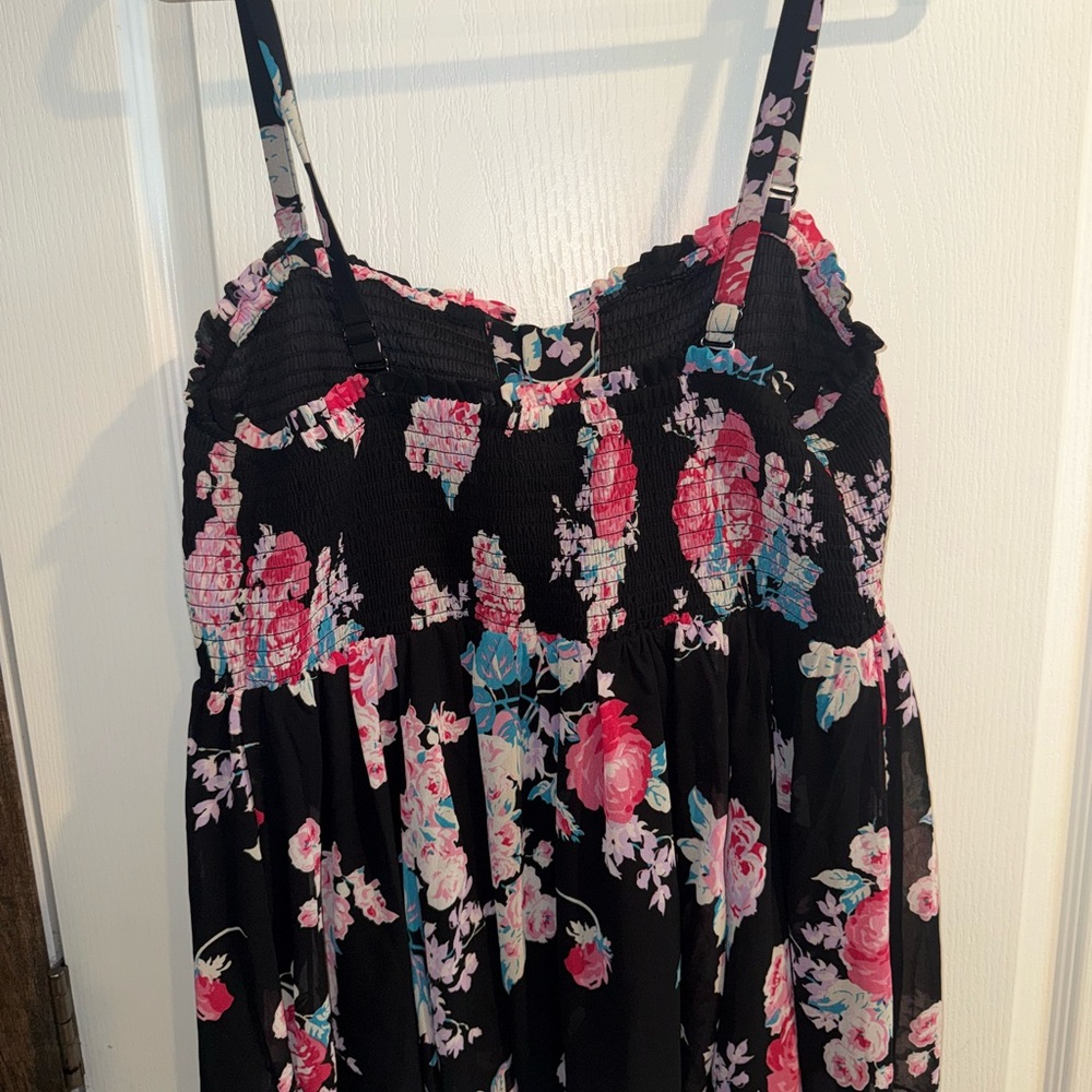 Torrid 2 Black and floral babydoll top